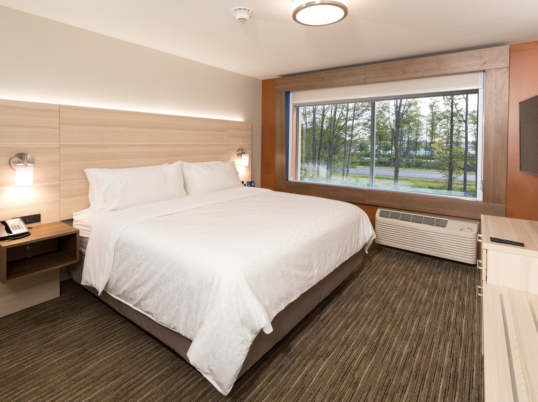 Holiday Inn Express & Suites Gaylord By IHG主图