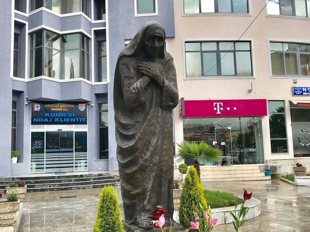 Monument to Mother Teresa-Shkoder必去景点