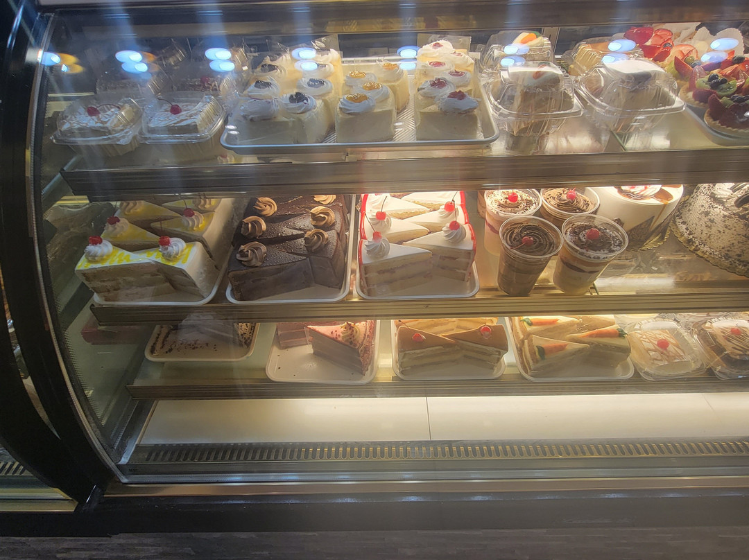 Que Rico! Restaurant & Bakery