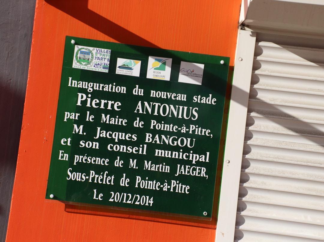 Stade Pierre Antonius-Pointe-a-Pitre必去景点