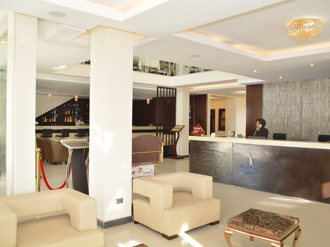 Berlottue Hotel主图