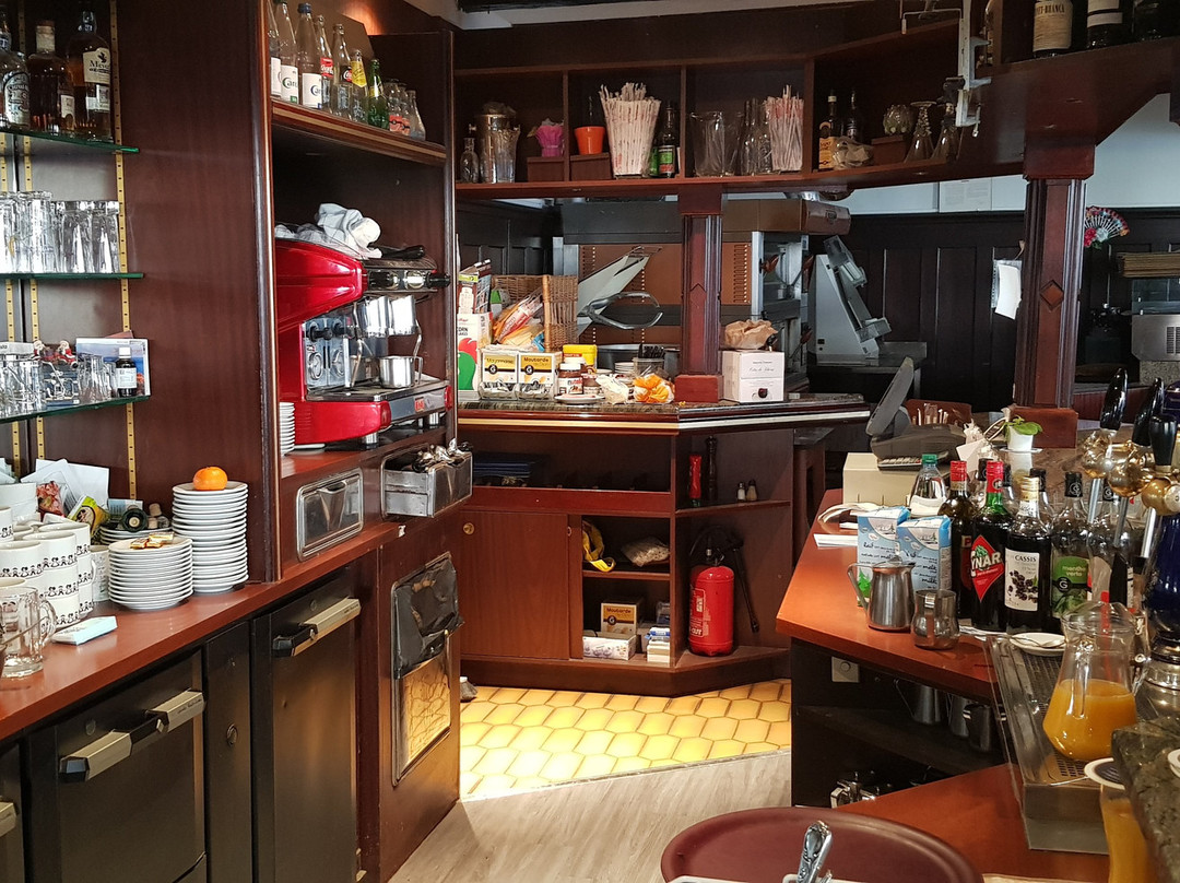 Hotel Restaurant A La Ville De Nancy主图