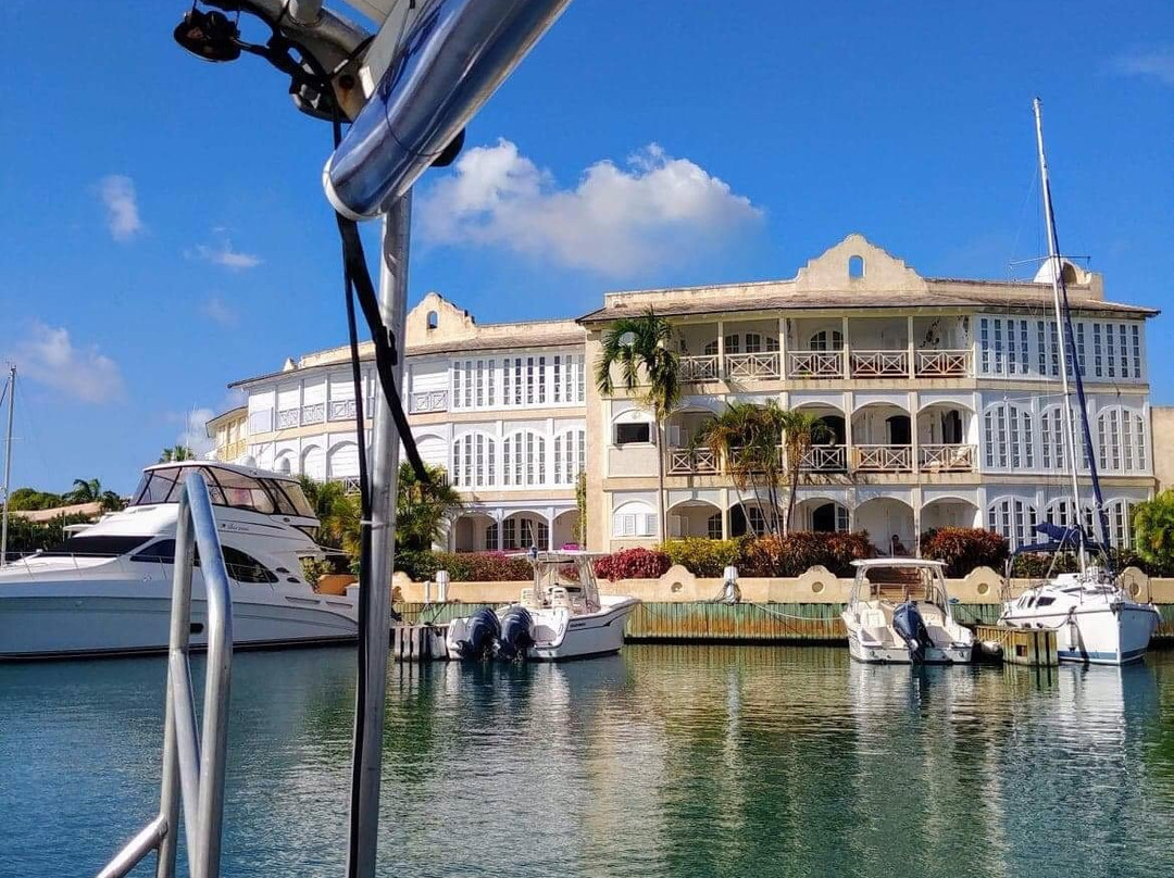 Port St. Charles主图