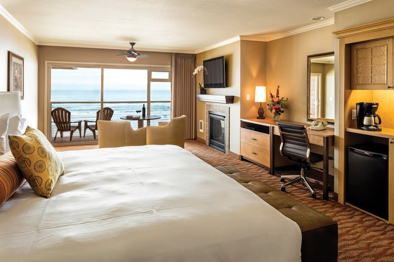 佳能海滩霍尔马克度假酒店主图