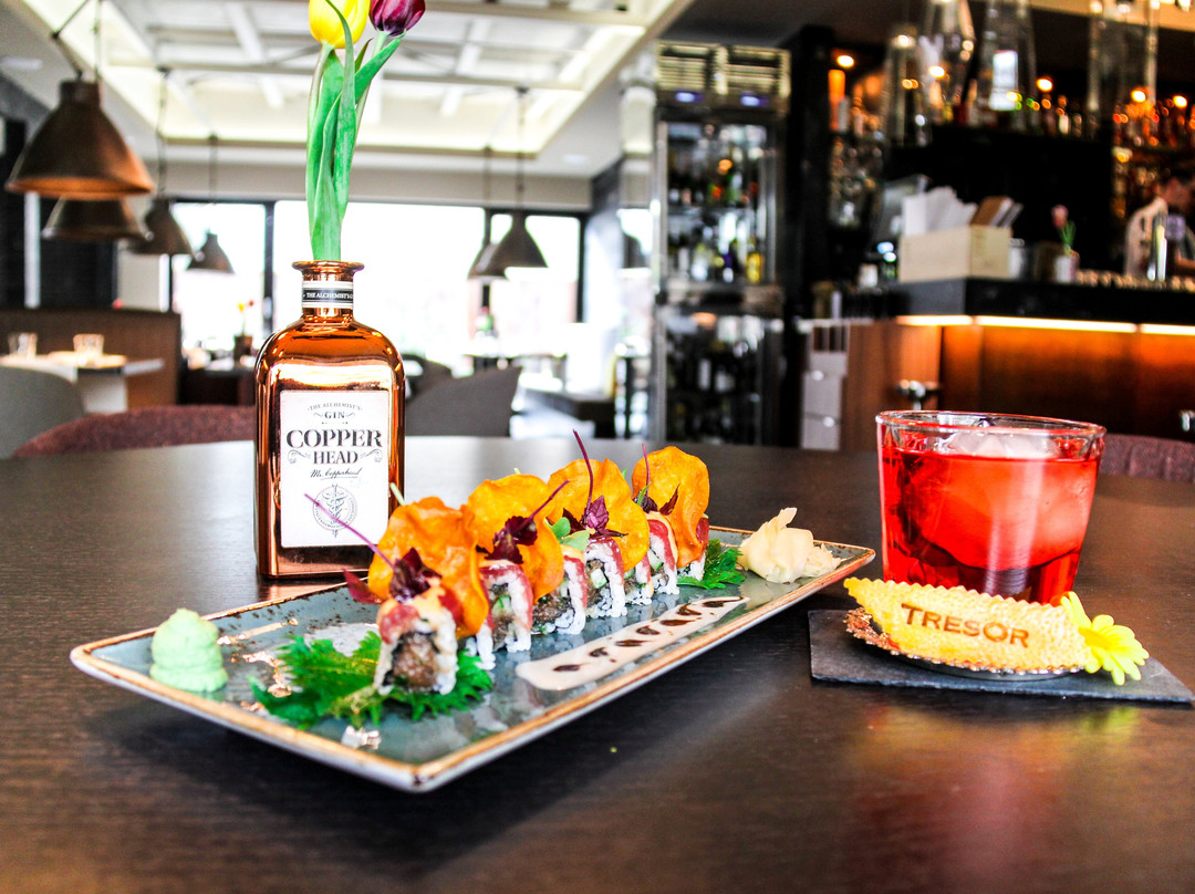 TresOr Restaurant & Bar