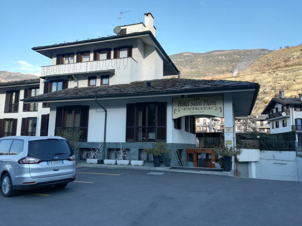 圣皮埃尔酒店主图