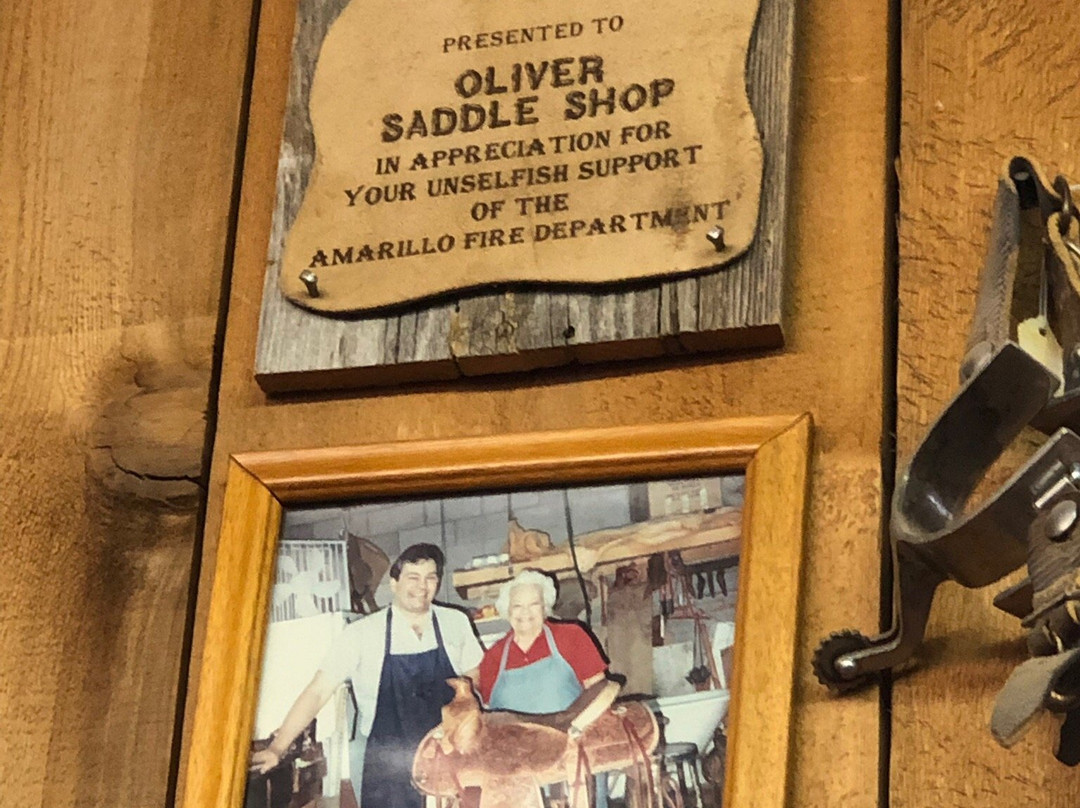 Oliver Saddle Shop景点图片