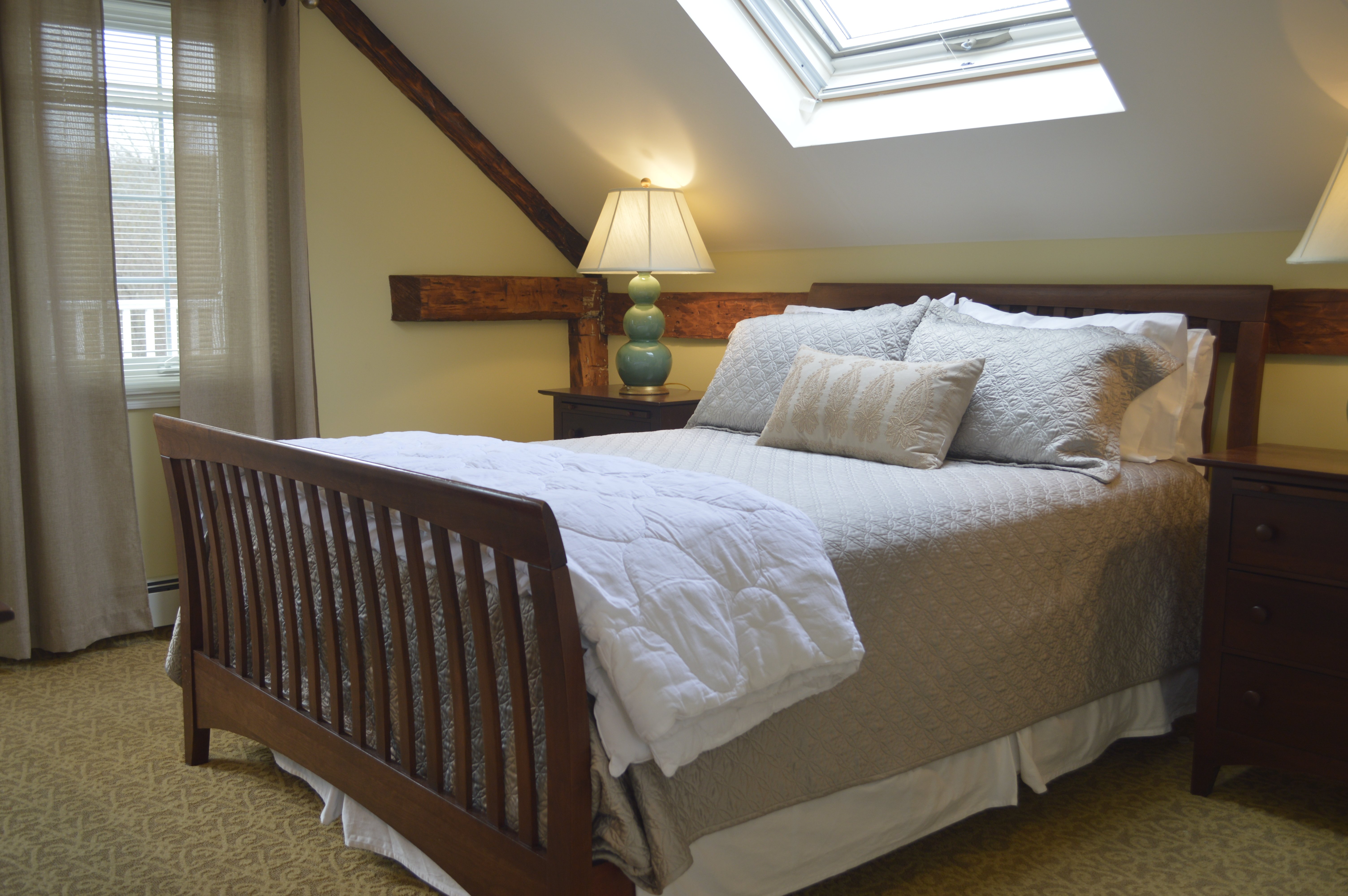 The Winsor House-官方