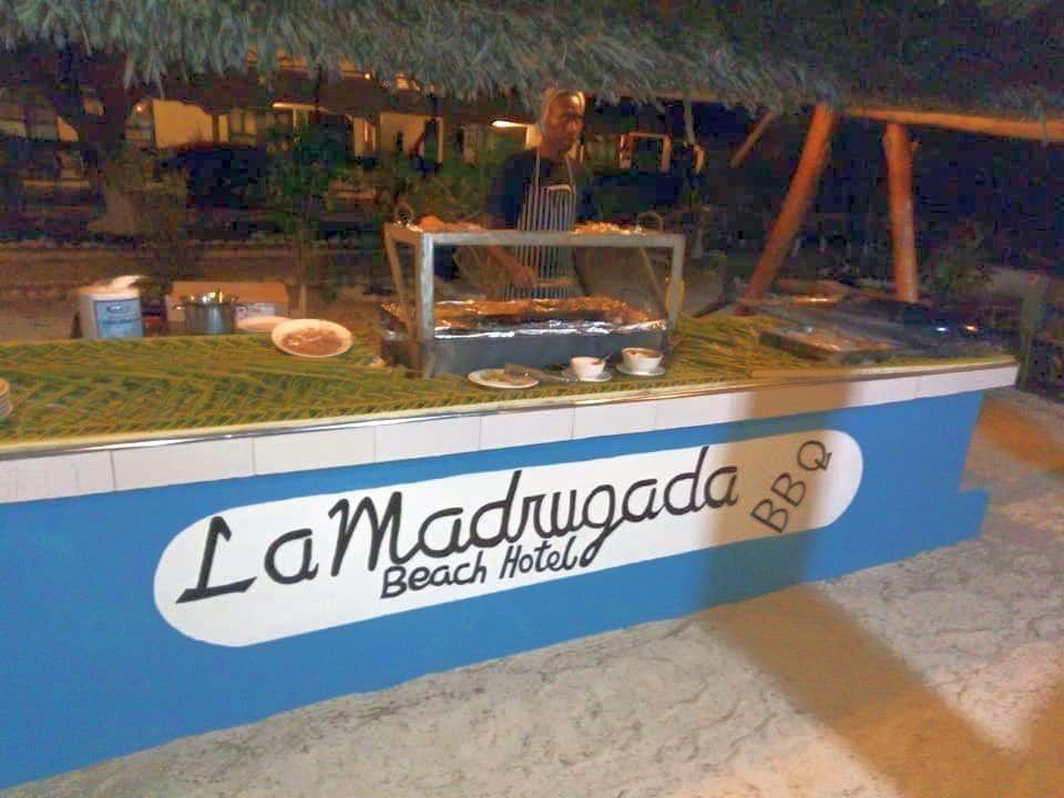 Makunduchi餐馆和美食-La Madrugada Burger Restaurant
