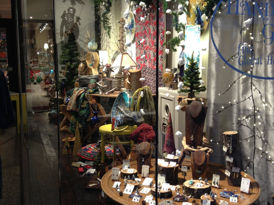 Handworks Gallery景点图片