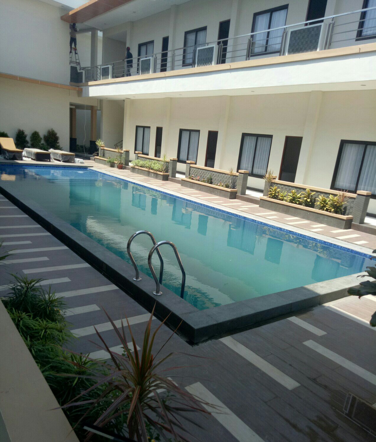 Go Hotel Maumere-浴室