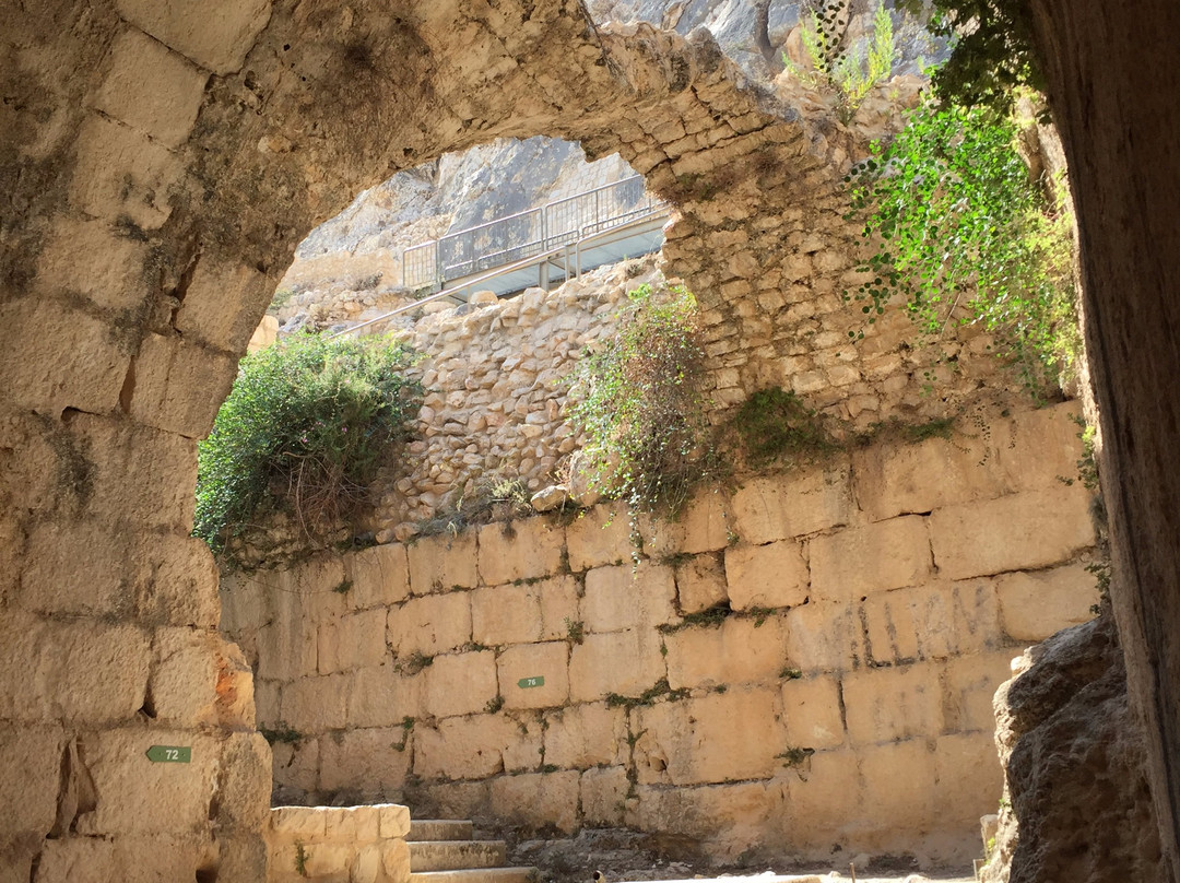 Beaufort Castle-Arnoun必去景点