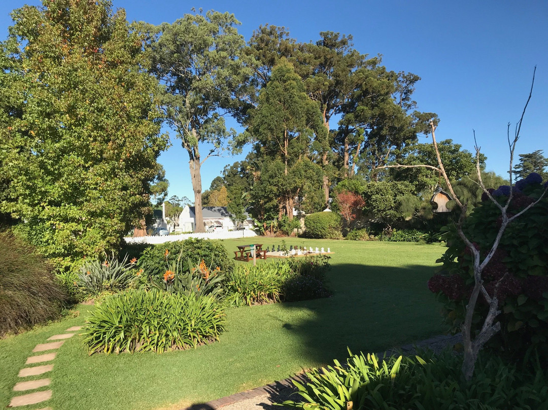 The Village Lodge主图