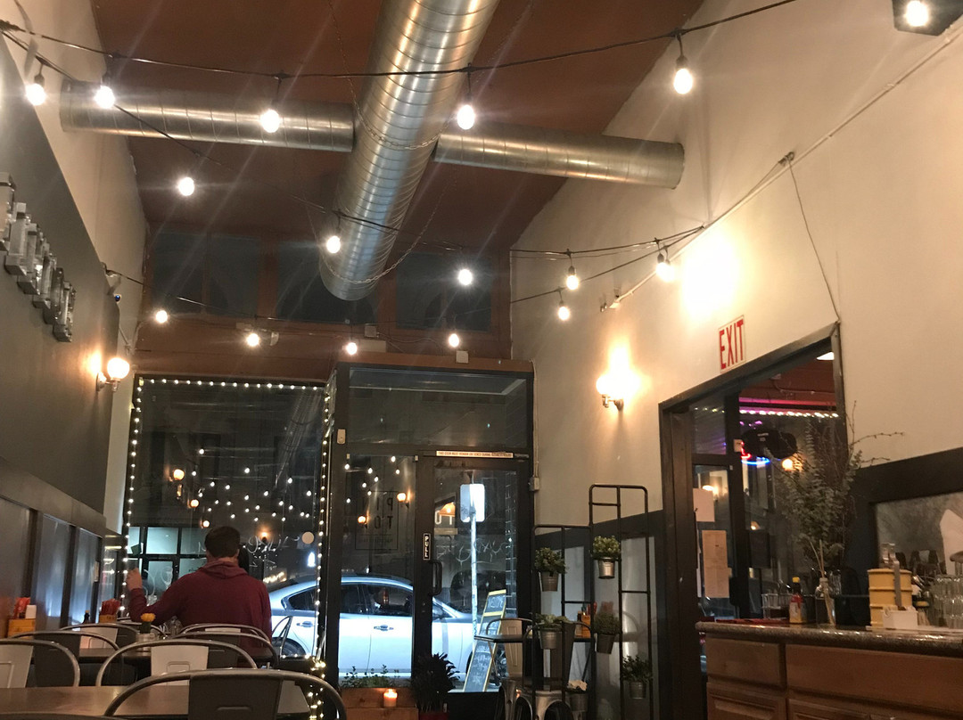 Pin Toh Thai Street Food