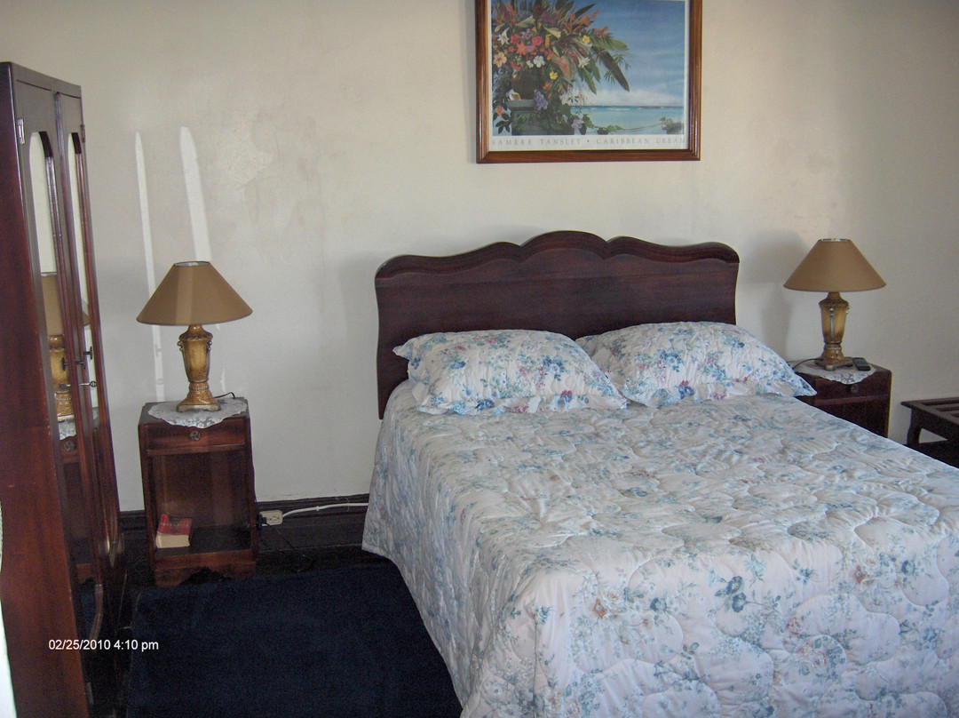 DeMontevin Lodge Hotel主图