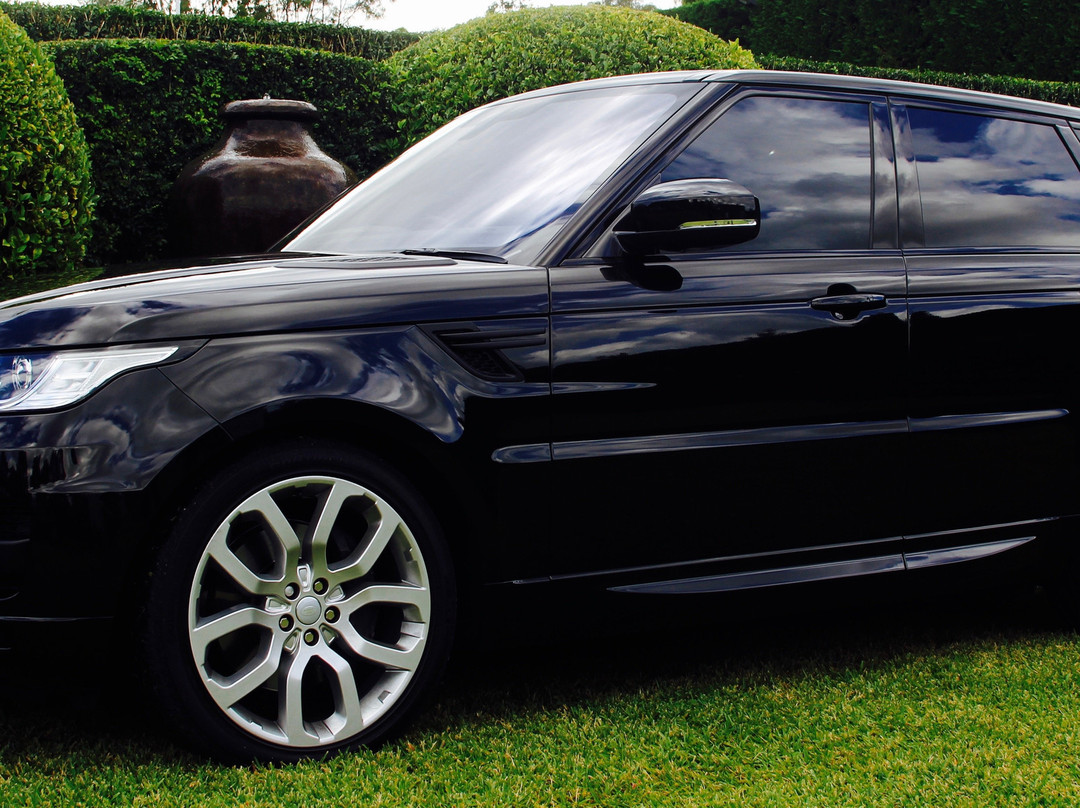 RRS Hire Cars & Tours景点图片