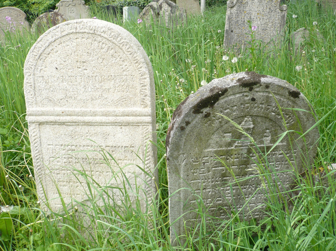 Jewish Cemetery-Pacov必去景点