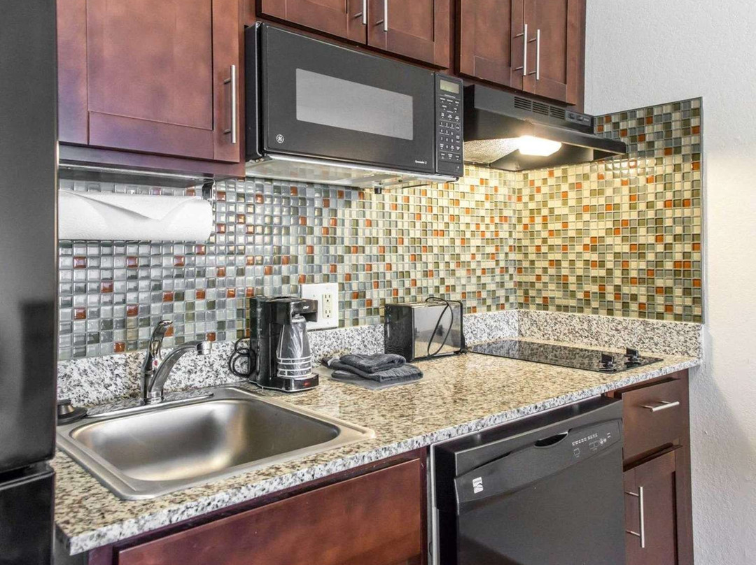 MainStay Suites Pittsburgh Airport主图