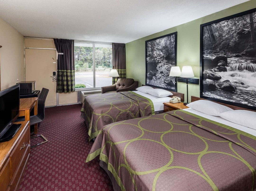 Super 8 by Wyndham Hope主图