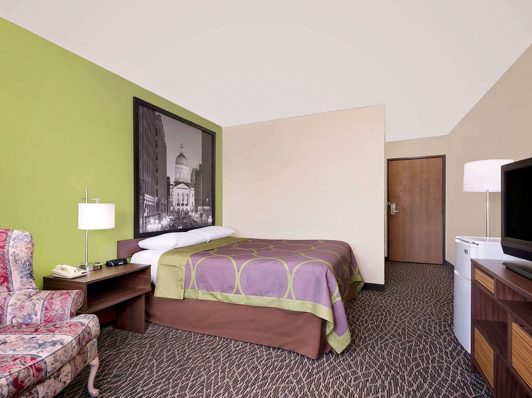Super 8 by Wyndham Muncie/Ball St. College Area主图