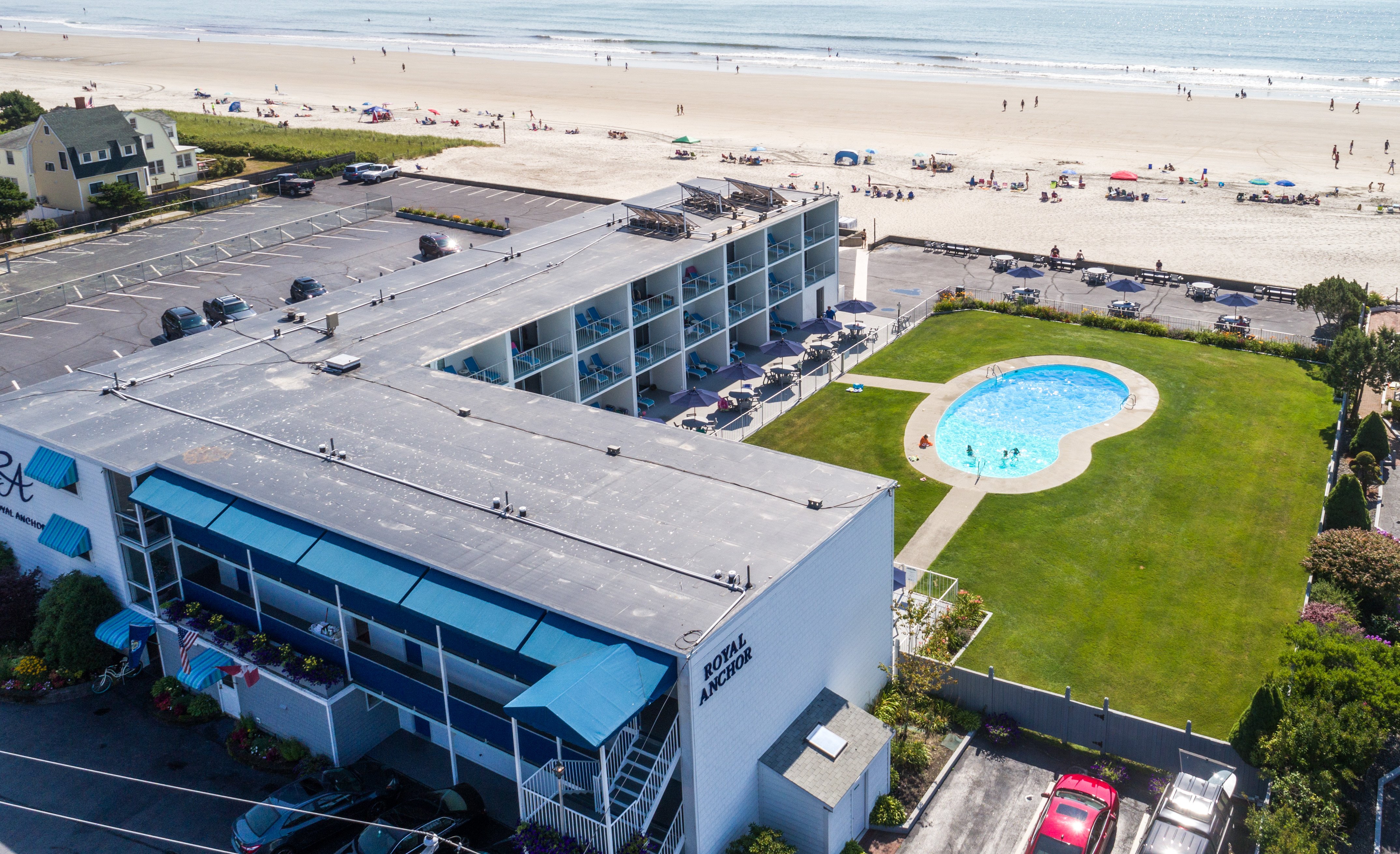 Royal Anchor Beach Resort-官方