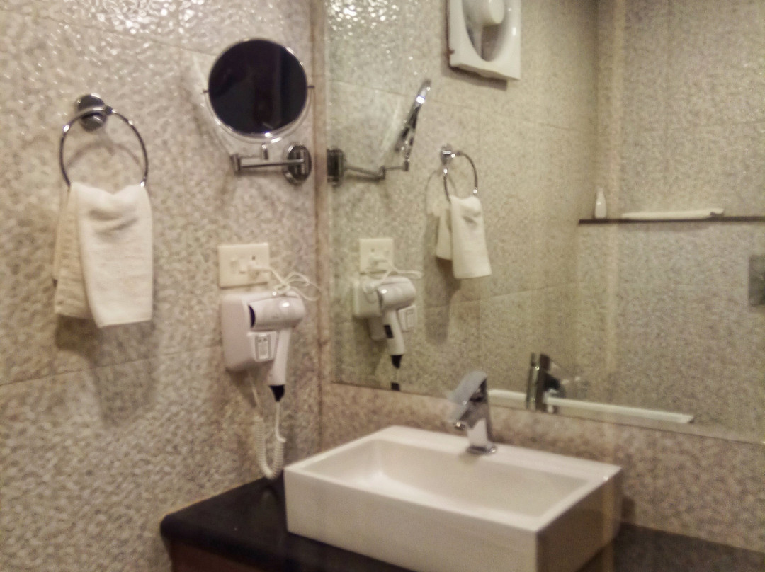 Prestige Hotel主图