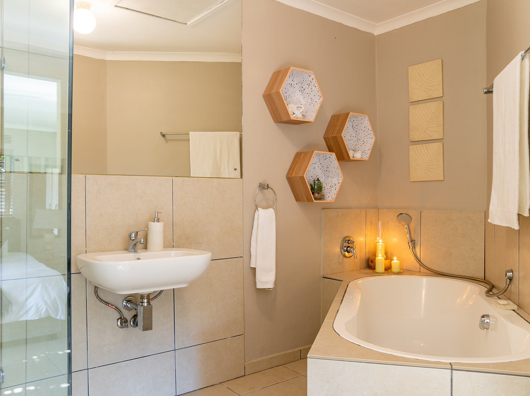 Faraway Lodge B&B主图