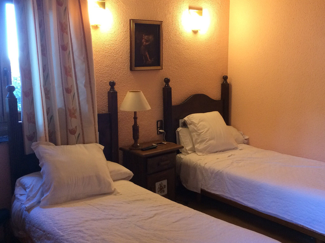 Hostal Longinos El Aribel主图