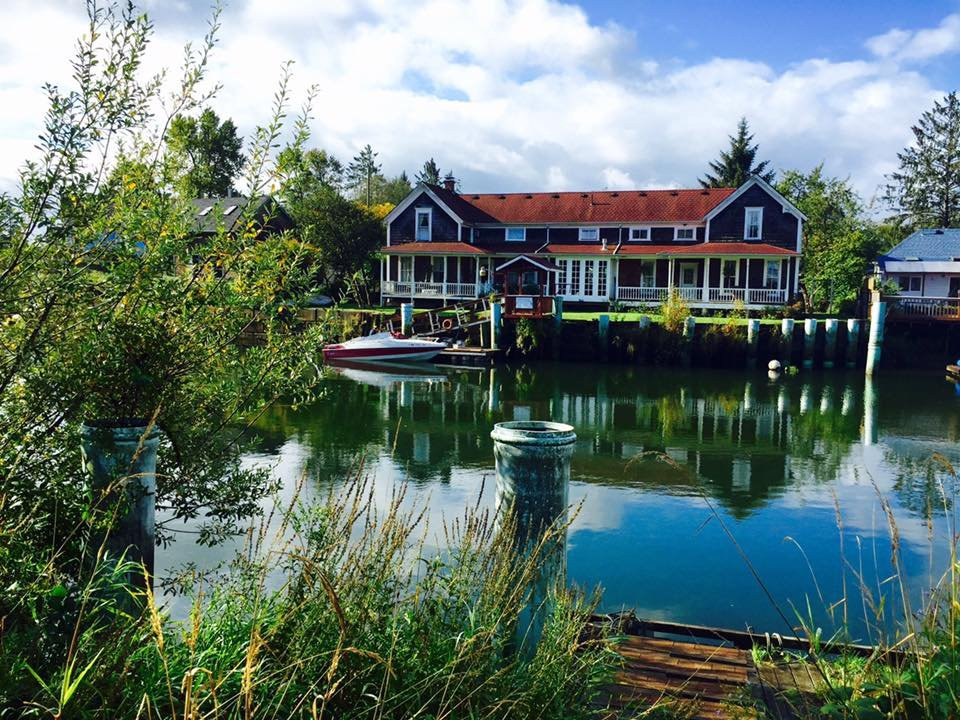 Twin Gables Inn主图