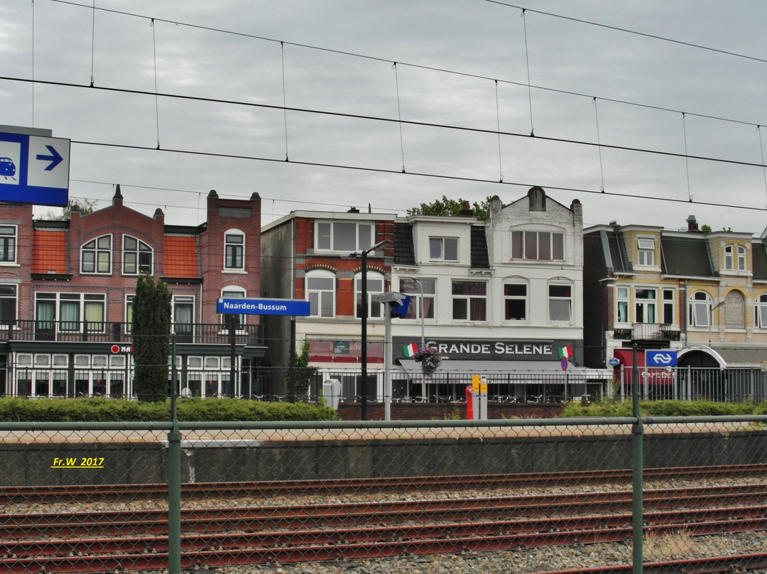 Provinciaal Monument Station Naarden-Bussum uit 1926景点图片