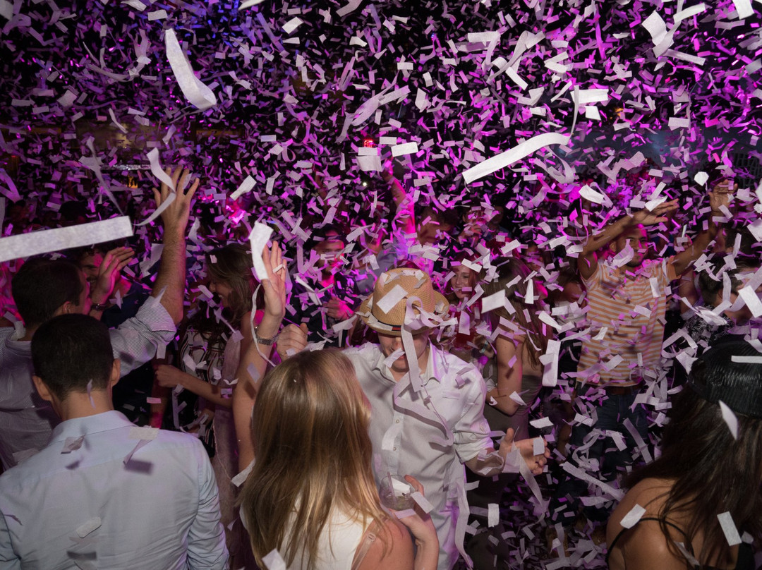 Bond Nightclub-拿骚必去景点