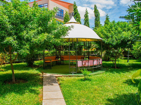 Lantern Resort主图