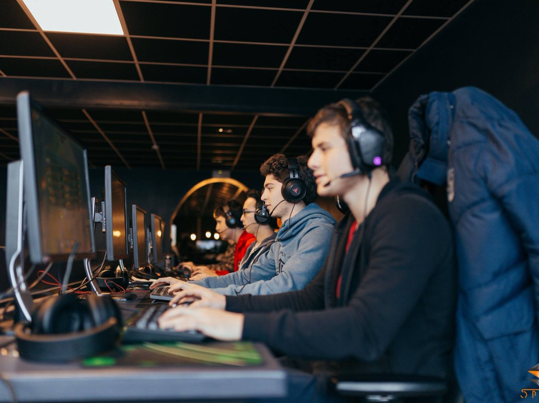 Spawn Bar-夏勒华必去景点