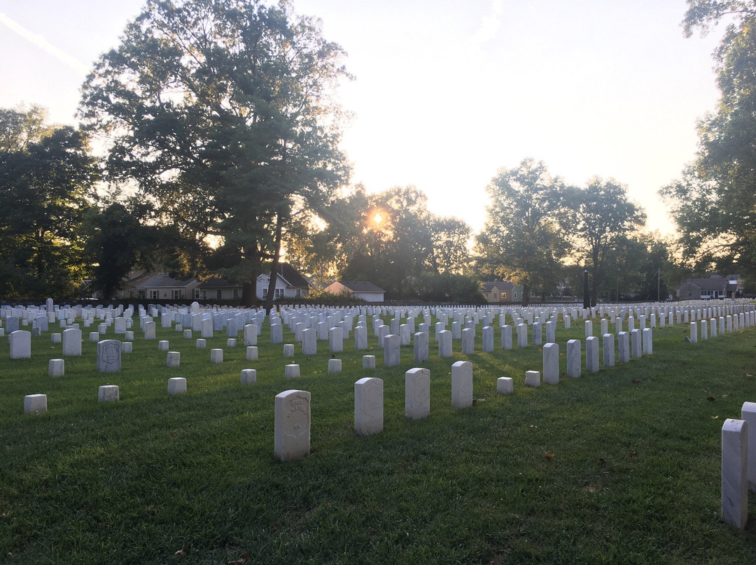 New Albany National Cemetery景点图片