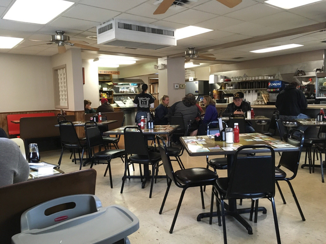 Hiram餐馆和美食-Brookfield Family Diner