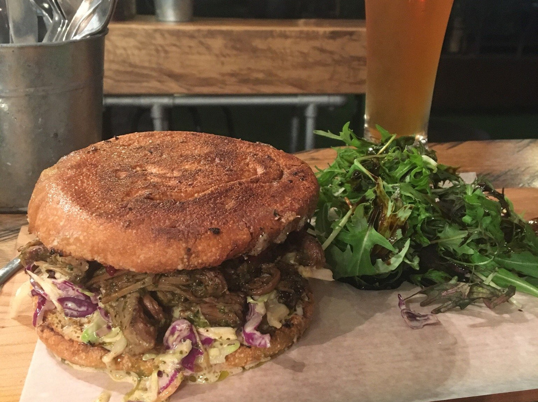 Tryphena餐馆和美食-The Dairy