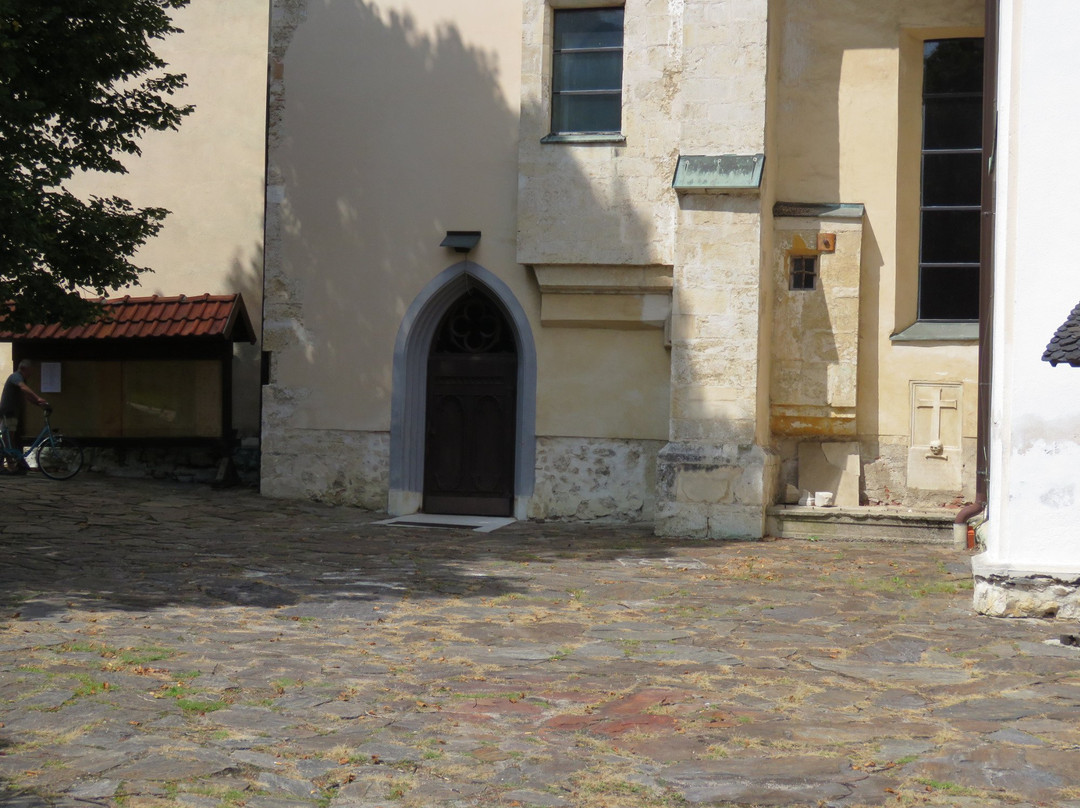 Parish Church of St. George景点图片