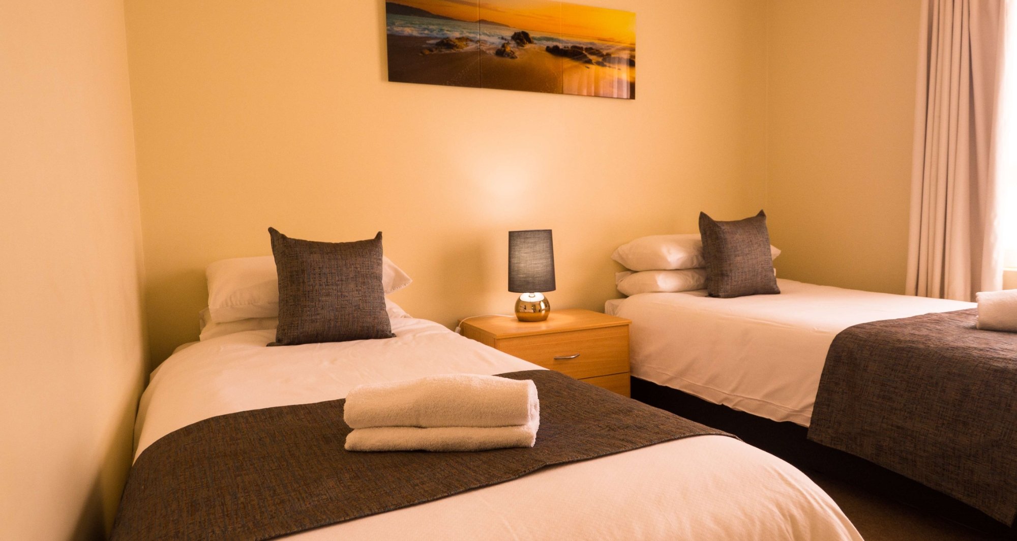 Beachside Apartment Hotel-官方