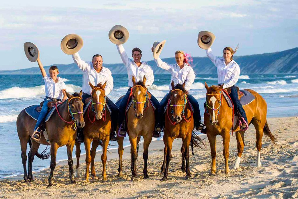 Rainbow Beach Horse Rides景点图片
