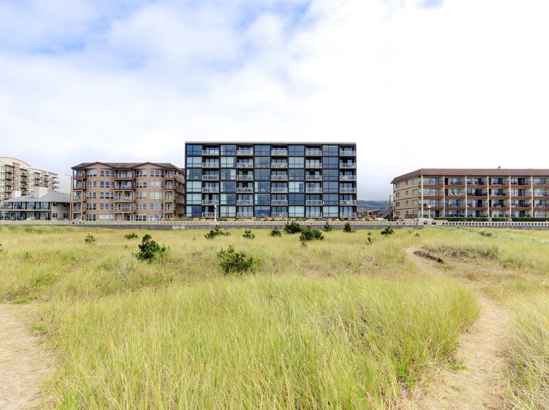 Sand And Sea Condominiums