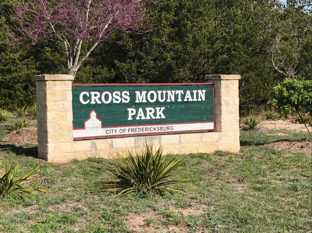 Cross Mountain Park-弗雷德里克斯堡必去景点