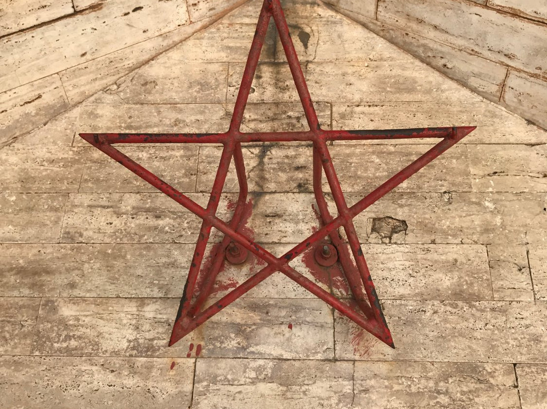 Etoile Rouge-科多努必去景点