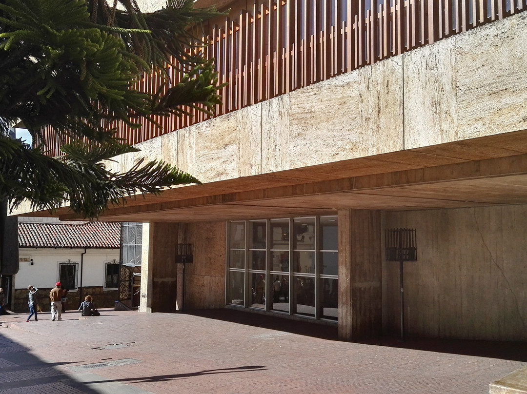 刘易斯‧安吉尔‧阿伦戈图书馆-波哥大必去景点