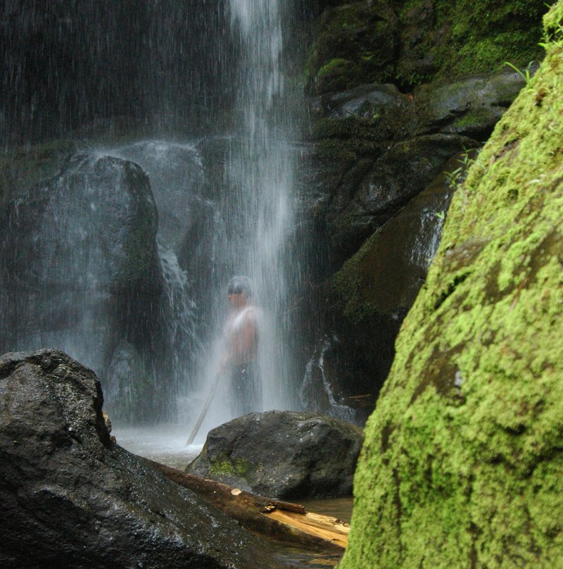 Voilo Waterfall景点图片