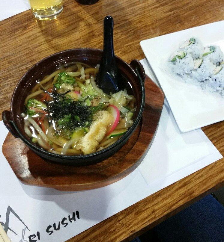 Midori Sushi and Grill主图