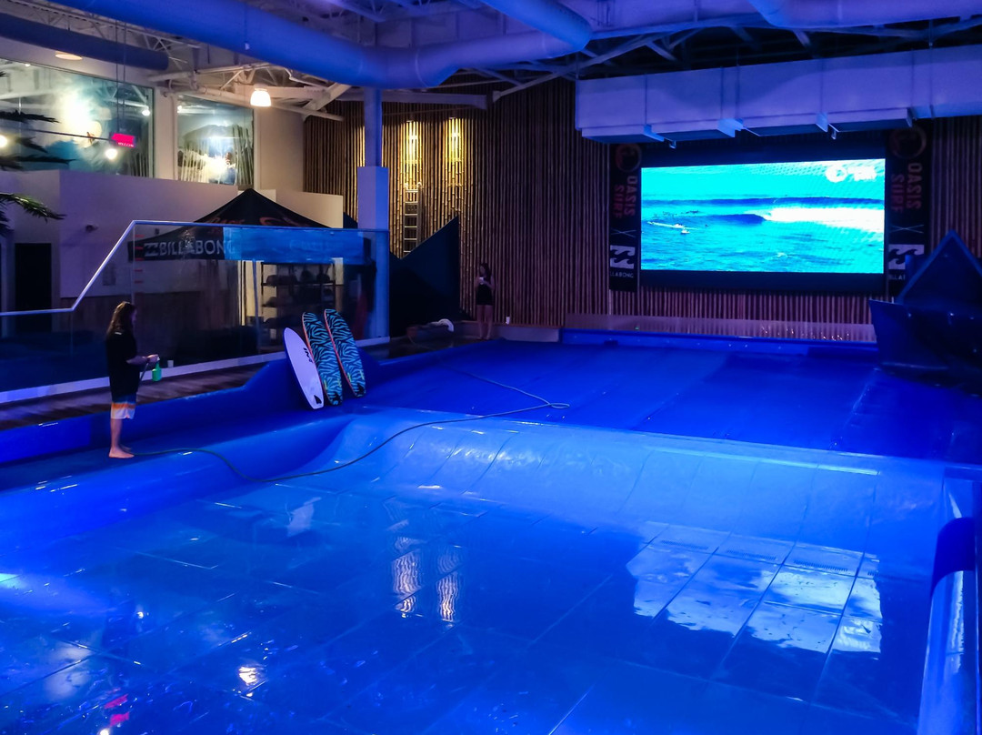 Oasis Surf-Brossard必去景点