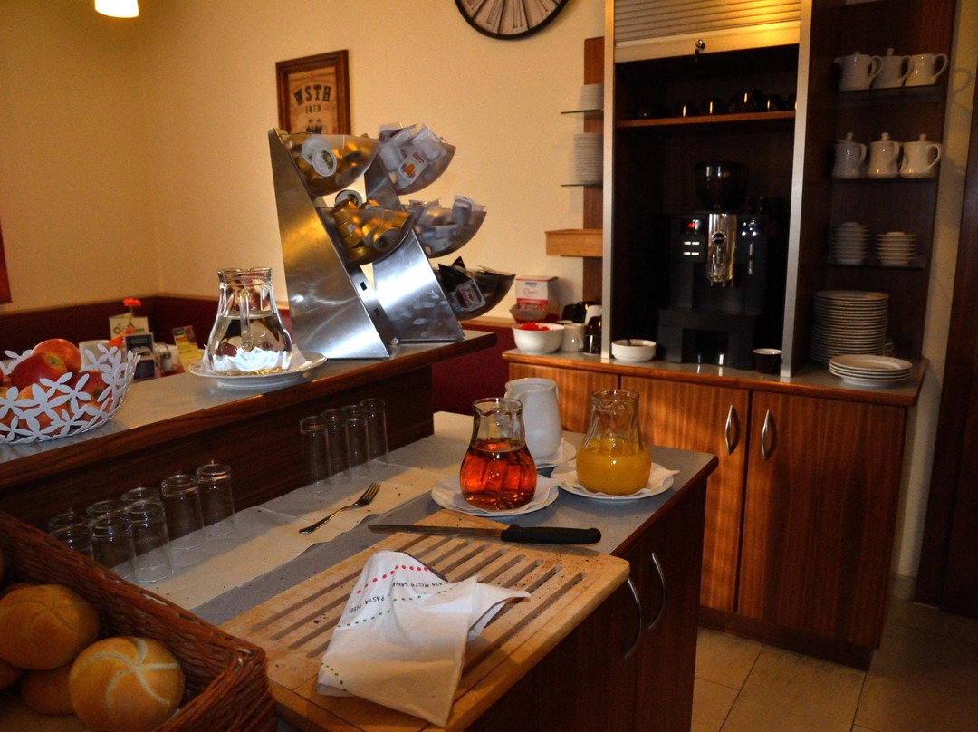 Fair-Price-Hotel主图