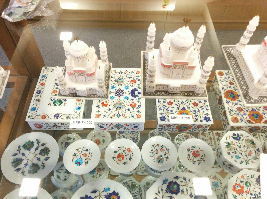 The Warehouse of Gifts & Souvenirs-阿格拉必去景点