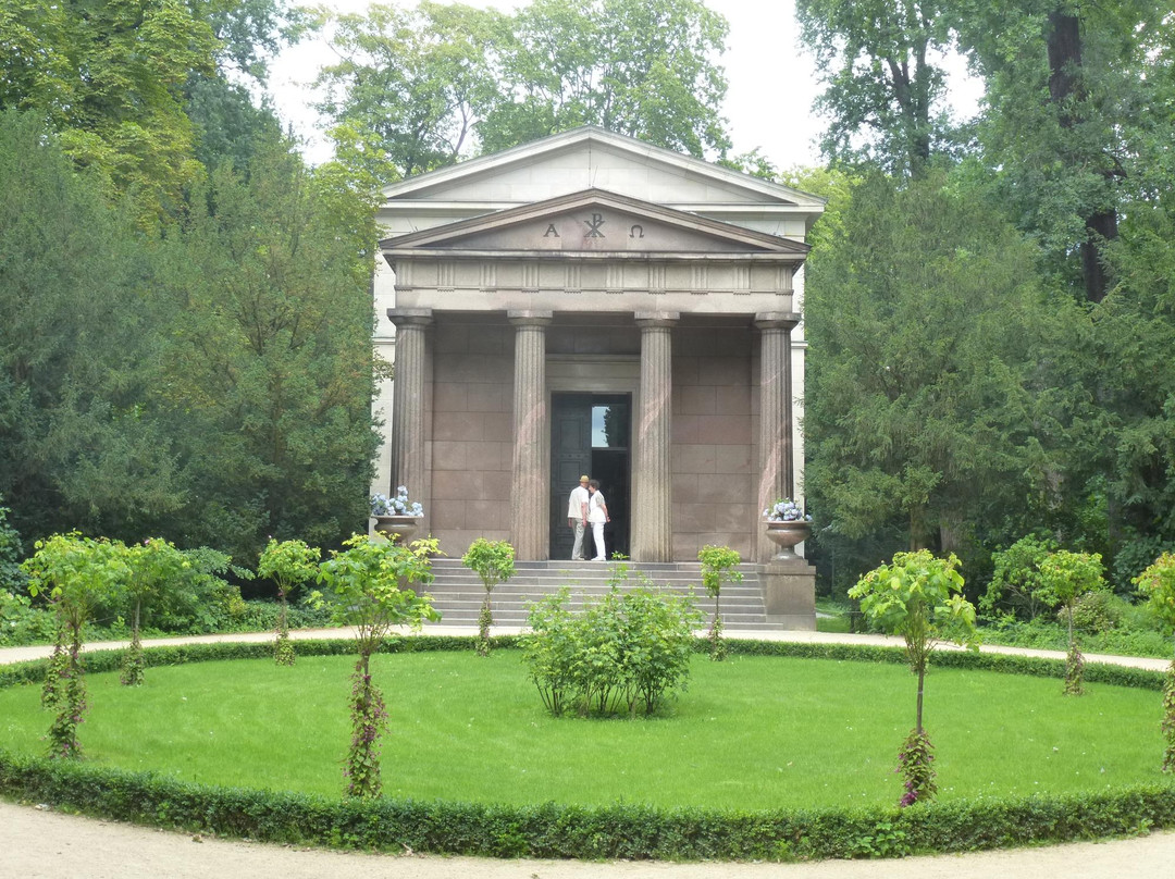 Mausoleum im Schlosspark景点图片