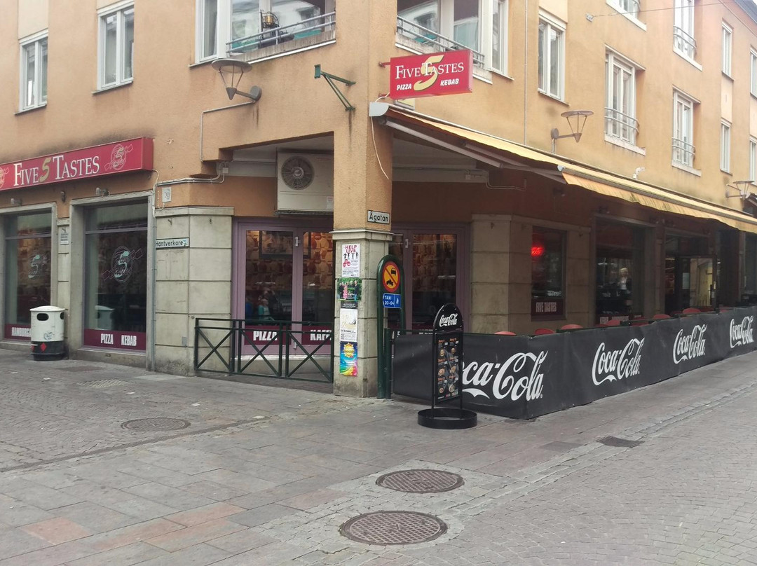 Five Tastes Pizzeria
